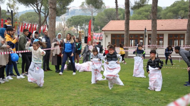 Aydın Büyükşehir Belediyesi depremzede çocuklar için Tekstil Park'ta etkinlik düzenledi