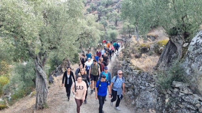 Aydınlılar Cumhuriyet'in 100. Yılını trekking etkinliğiyle kutladı