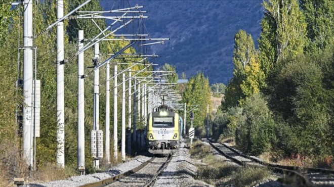 Bakan Uraloğlu: Elektrikli hat oranı yüzde 60 olacak