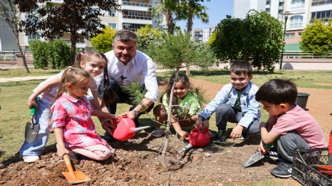 Başkan Duman miniklerle fidan dikti