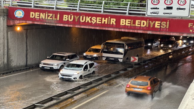 Denizli'de sağanak hayatı olumsuz etkiledi