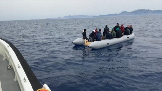 Ege Denizi'nde can pazarı... Sahil Güvenlik kurtardı!