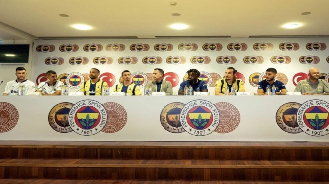 Fenerbahçe'de 7 futbolcu için imza töreni