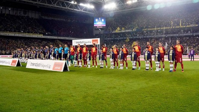 Galatasaray ve Fenerbahçe, otelden çıkmadı!