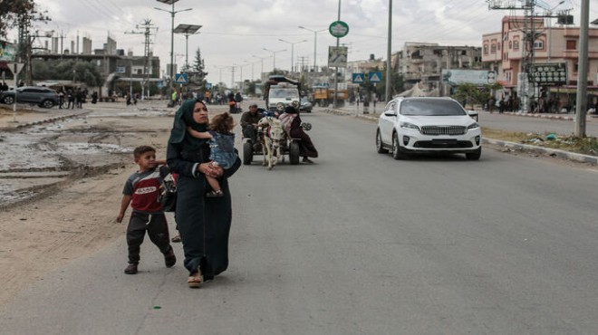 İsrail'in uyarısı sonrası Filistinliler göç etmeye başladı