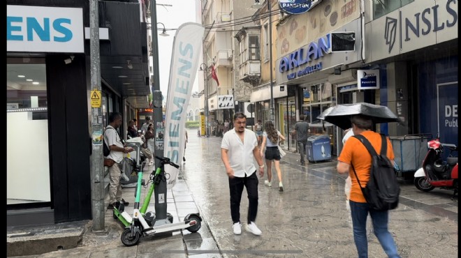 İzmir'i sağanak vurdu!