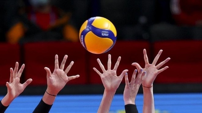 Karşıyaka voleybolda yarı finalde