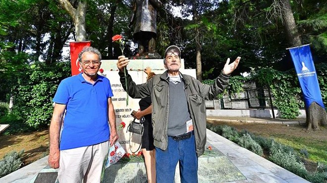 Mavi Gözlü Dev, İzmir'de unutulmadı