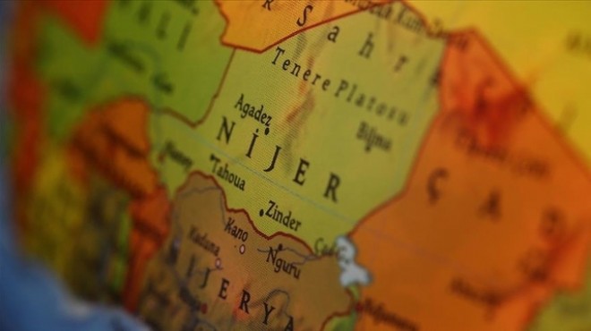 Nijer, hava sahasını Fransa'ya kapattı