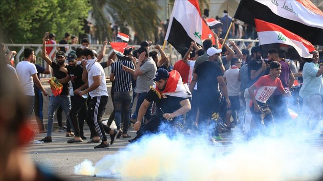 Protestoların sürdüğü kentte vali istifa etti!