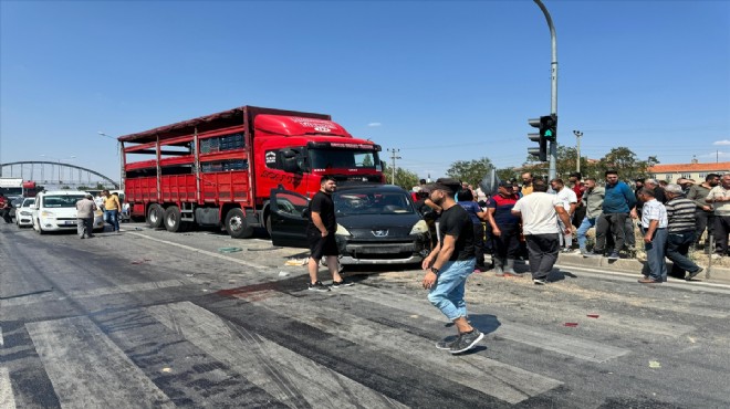 Zincirleme trafik kazası: 4 kişi yaralandı